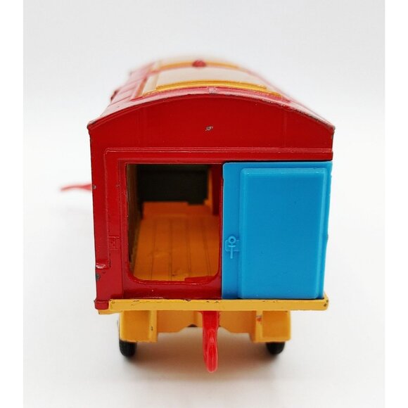 Corgi Major #1123 Chipperfields Circus Animal Cage w/4 Animals - Picture 5 of 14